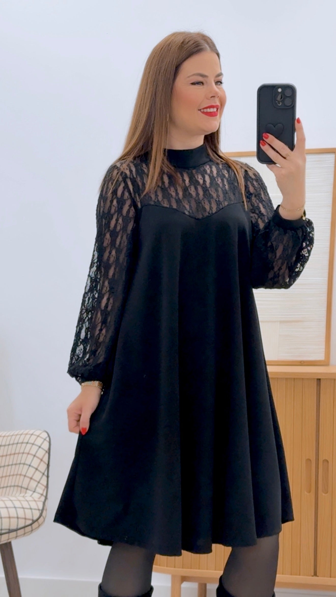VESTIDO CALADO