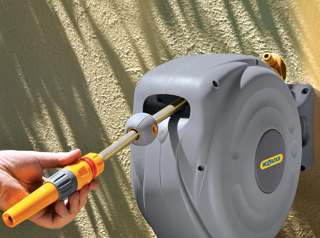 2025 Hozelock Auto Reel - Manguera de jardín enrollable de 40 m